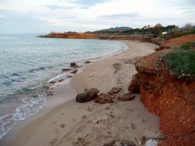 Sunshine'S House Near The Beach, 10 Min From The Airport Artemida  Luaran gambar